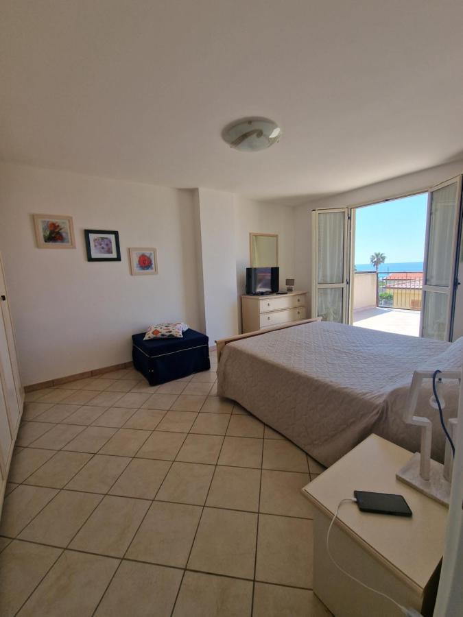 La Terrazza Di Elisa Apartment Marina di San Lorenzo ภายนอก รูปภาพ